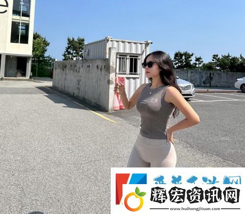 摸十四歲小孩的小籠包網(wǎng)友